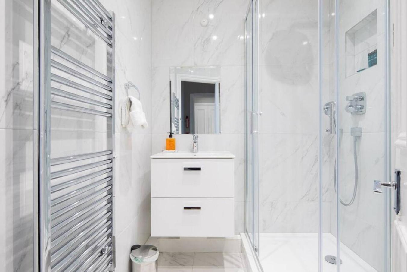 Steps From Hyde Park 2Br 2Bath Sleeps 6 Apartment London Bagian luar foto